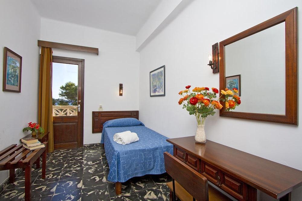 Boutique Hotel Oriola Cala de Sant Vicenc Exterior foto
