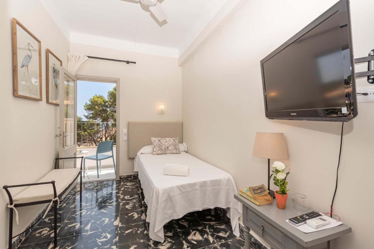 Boutique Hotel Oriola Cala de Sant Vicenc Exterior foto