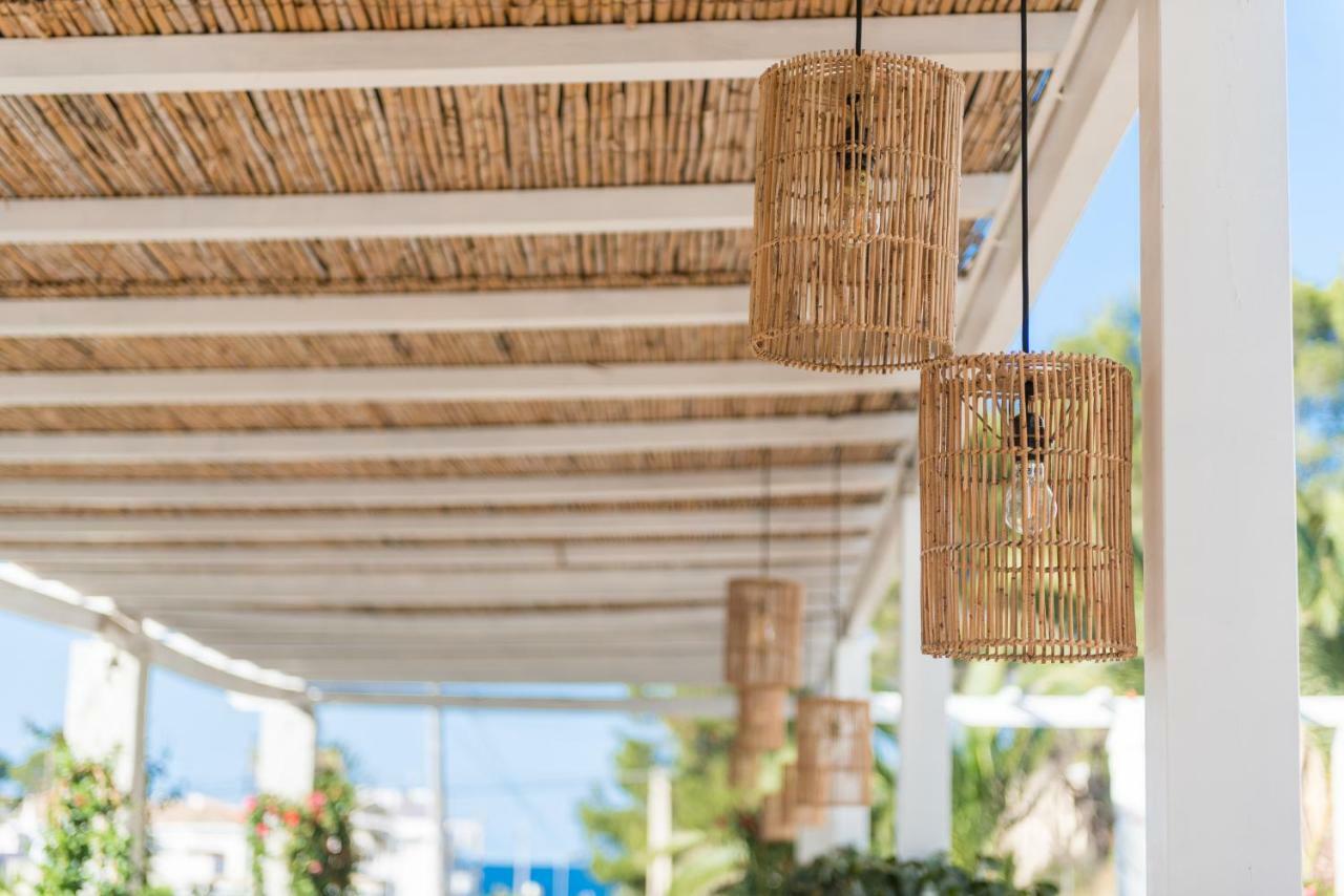 Boutique Hotel Oriola Cala de Sant Vicenc Exterior foto